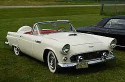 Ford Thunderbird de 1956.