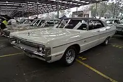 Dodge Phoenix DG toit rigide (roues non standard)