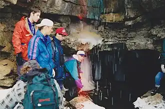 Trou du Diable, entrée aval de la caverne