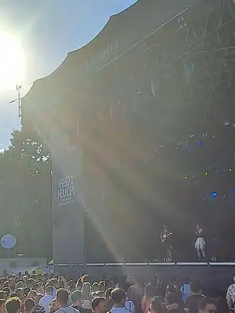 Description de cette image, également commentée ci-après