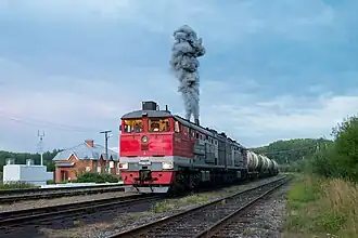 Un train de marchandises en gare de Tabachino.