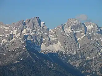 Vue de la Vogelkarspitze (sur la droite) et de l'Östliche Karwendelspitze (sur la gauche).
