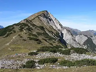 Vue du Kompar depuis l'est.