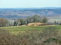 Le tumulus de Malivert, estimé à l’âge du fer lors des fouilles du XIXe&nbsp;siècle.