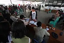Déroulement de l'élection présidentielle indonésienne dans une bureau de vote à Djakarta.