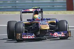 Photo de Jaime Alguersuari au Canada.