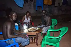 Description de cette image, également commentée ci-après