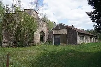 Ruines dans la partie orientale.