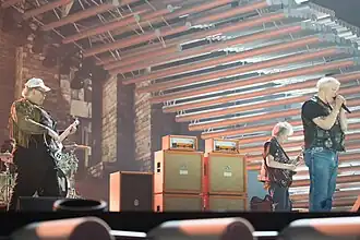 Pertti Kurikan Nimipäivät à Vienne (2015)