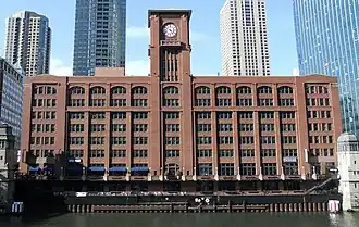 Vue sur le Reid Murdoch Building.