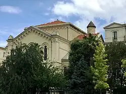 Vue sur le Temple protestant.