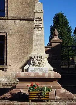 Monument aux morts.