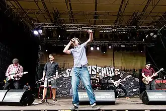 Description de cette image, également commentée ci-après