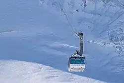 Une cabine du téléphérique en maintenance en février 2017.