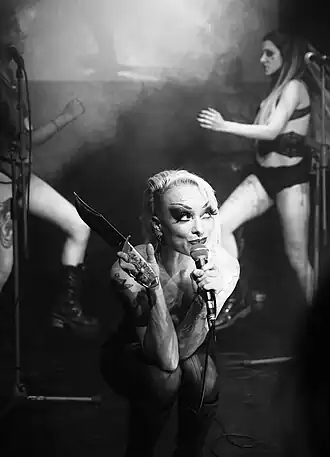 Description de cette image, également commentée ci-après