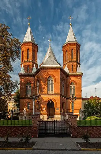 Image illustrative de l’article Église Saint-Pierre-et-Saint-Paul de Tchernivtsi