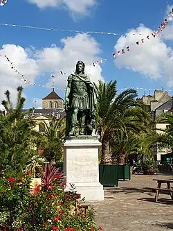 Photographie de la statue.