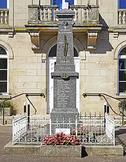 Monument aux morts.