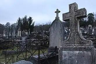 Sépultures dans la division E.