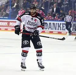 Description de l'image 2021-10-10 Eisbären Berlin gegen Kölner Haie (Deutsche Eishockey-Liga 2021-22) by Sandro Halank-027.jpg.