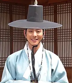 L'acteur Ahn Hyo-seop dans Lovers Of The Red Sky&nbsp;(en) (2021)