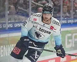 Description de l'image 2023-02-26 Eisbären Berlin gegen ERC Ingolstadt (Deutsche Eishockey-Liga 2022-23) by Sandro Halank–081.jpg.