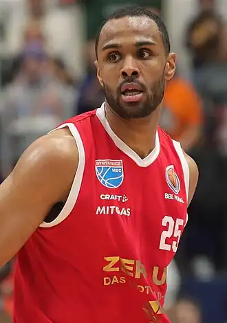 Image illustrative de l’article Chris-Ebou Ndow