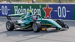 Description de cette image, également commentée ci-après