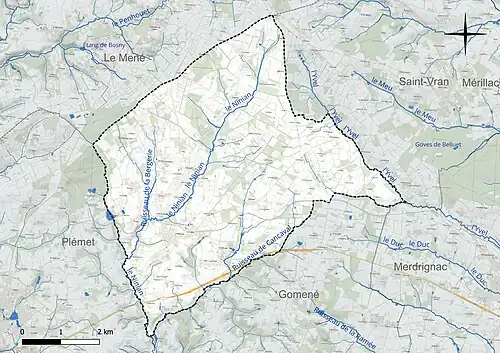 Carte en couleur présentant le réseau hydrographique de la commune