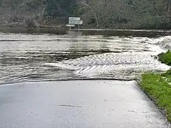 L'Aulne en crue au pont de Ti-men (7 février 2014).