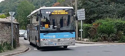 Mercedes-Benz Intouro II L de la SAVAC sur la ligne 39.31 à Chevreuse.