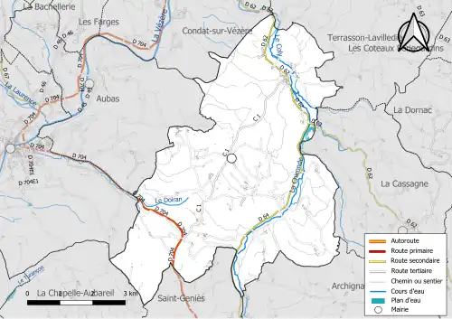 Carte en couleur présentant le réseau hydrographique de la commune