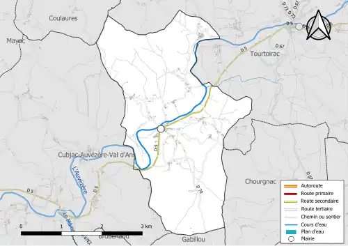 Carte en couleur présentant le réseau hydrographique de la commune