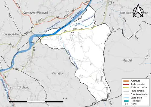 Carte en couleur présentant le réseau hydrographique de la commune
