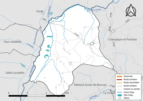 Carte en couleur présentant le réseau hydrographique de la commune