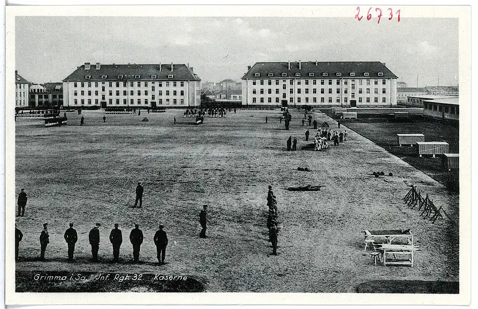 Blocs de caserne semblables aux blocs C et D