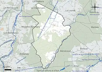 Carte en couleur présentant le réseau hydrographique de la commune