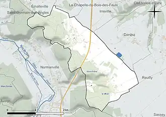 Carte en couleur présentant le réseau hydrographique de la commune