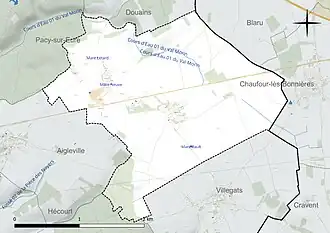 Carte en couleur présentant le réseau hydrographique de la commune