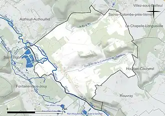 Carte en couleur présentant le réseau hydrographique de la commune