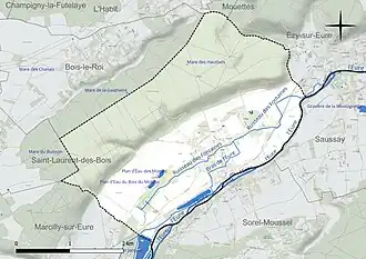 Carte en couleur présentant le réseau hydrographique de la commune