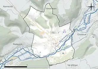 Carte en couleur présentant le réseau hydrographique de la commune