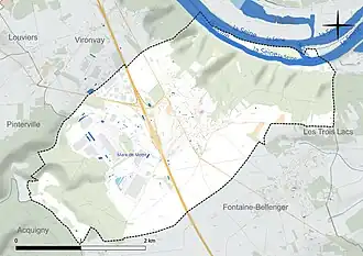 Carte en couleur présentant le réseau hydrographique de la commune