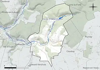 Carte en couleur présentant le réseau hydrographique de la commune