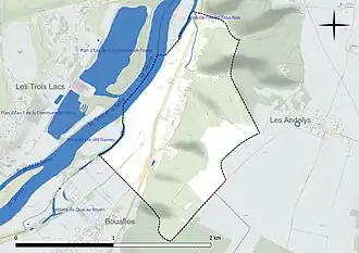 Carte en couleur présentant le réseau hydrographique de la commune