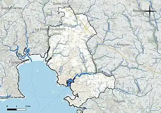 Carte en couleur présentant le réseau hydrographique de la commune