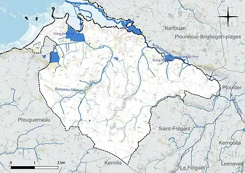Carte en couleur présentant le réseau hydrographique de la commune