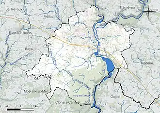 Carte en couleur présentant le réseau hydrographique de la commune