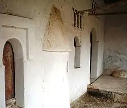 La véranda du mausolée.