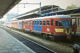 DE2 en gare de Zwolle vers 1980.